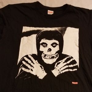 Supreme t-shirt